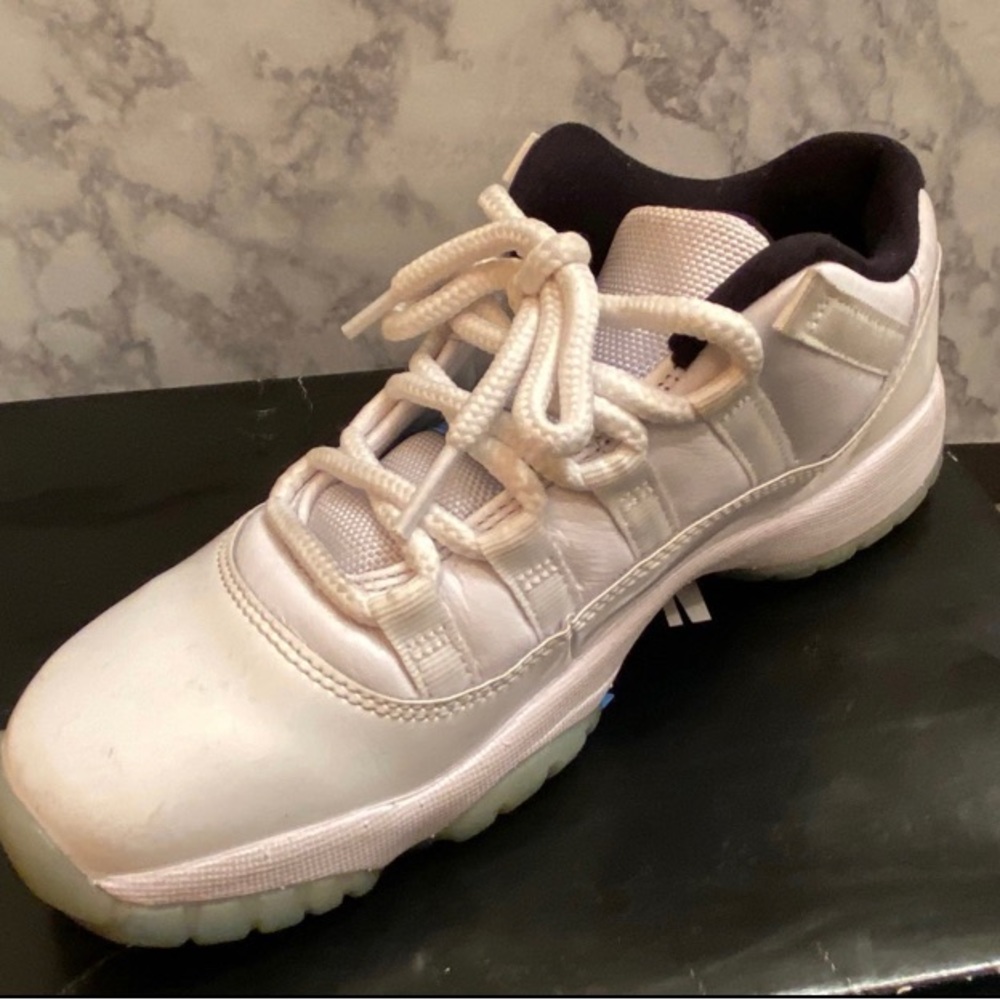 Jordan 11 Legend Blue Low Size 5y
